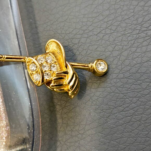 Vintage Avon Tie Tack or Pin with Top Hat, Gloves and Cane for Celebrating - Picture 2 of 3